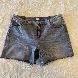 NWOT plus grey wash cutoff jean shorts women's size 20